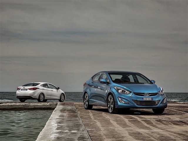 Hyundai Elantra Sedan photo 16