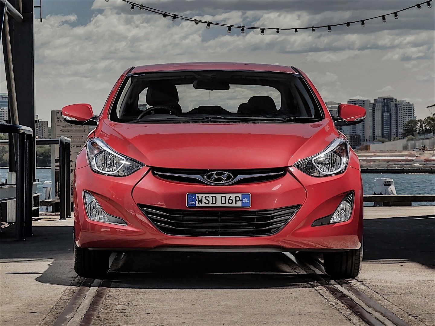 Hyundai Elantra Sedan photo 17