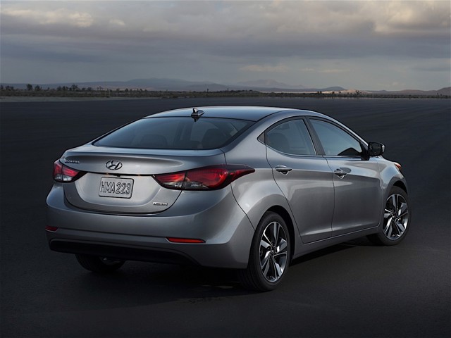 Hyundai Elantra Sedan photo 30