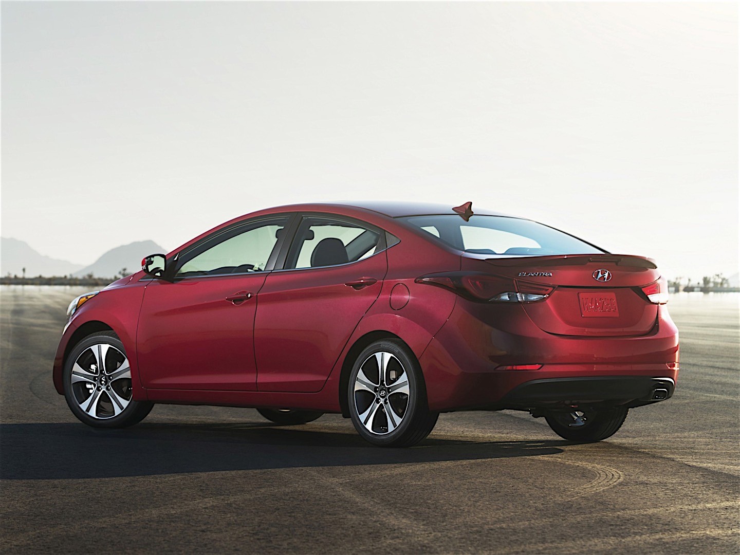 Hyundai Elantra Sedan photo 33