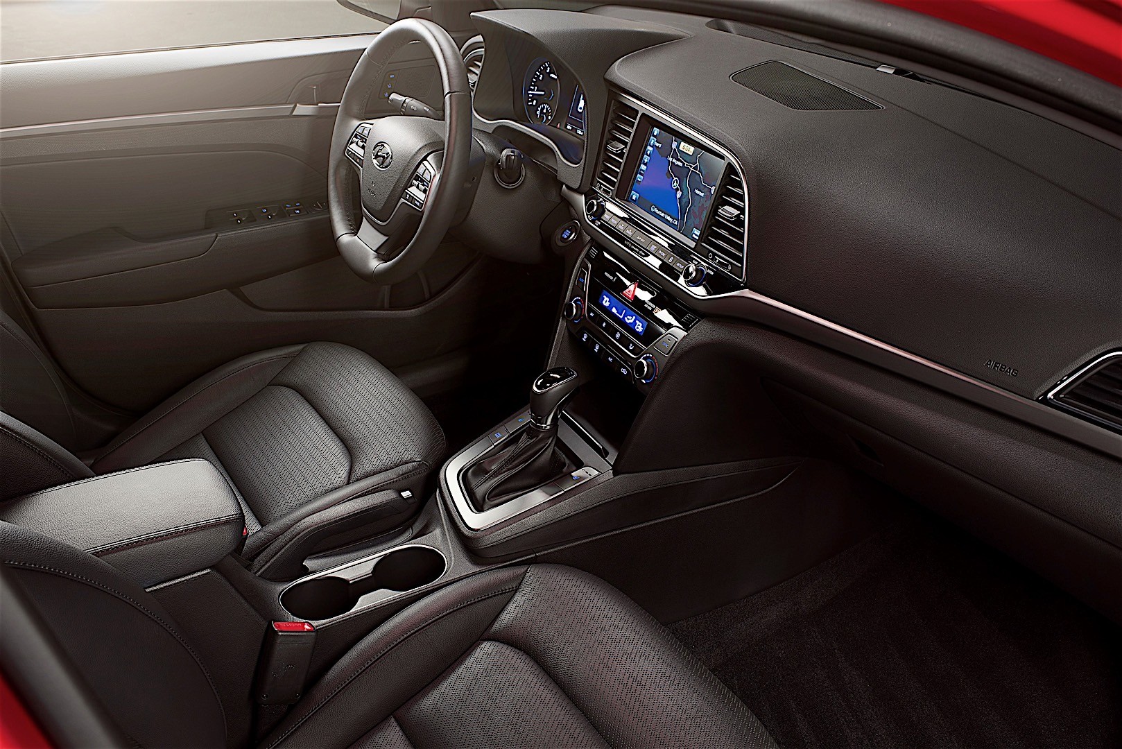 Hyundai Elantra Sedan photo 60