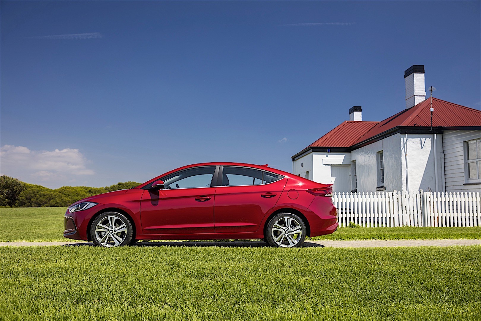 Hyundai Elantra Sedan photo 18