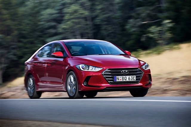 Hyundai Elantra Sedan photo 19