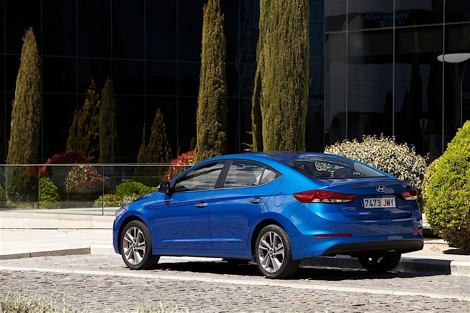 Hyundai Elantra Sedan photo 38