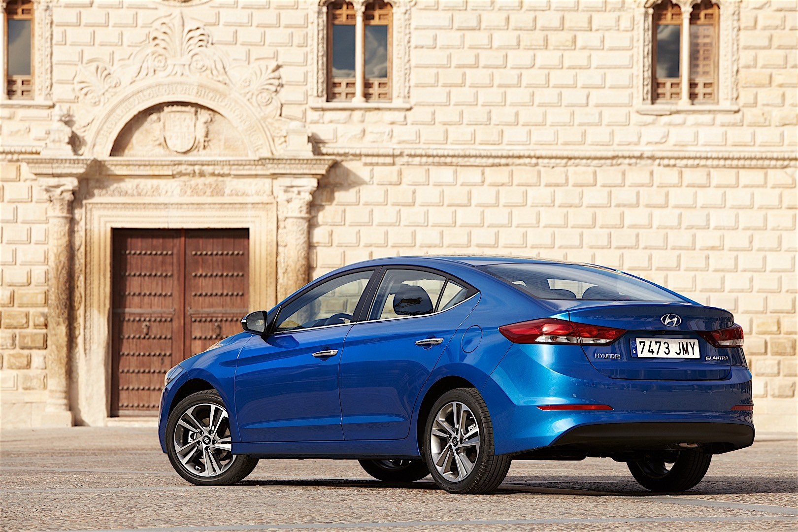 Hyundai Elantra Sedan photo 40