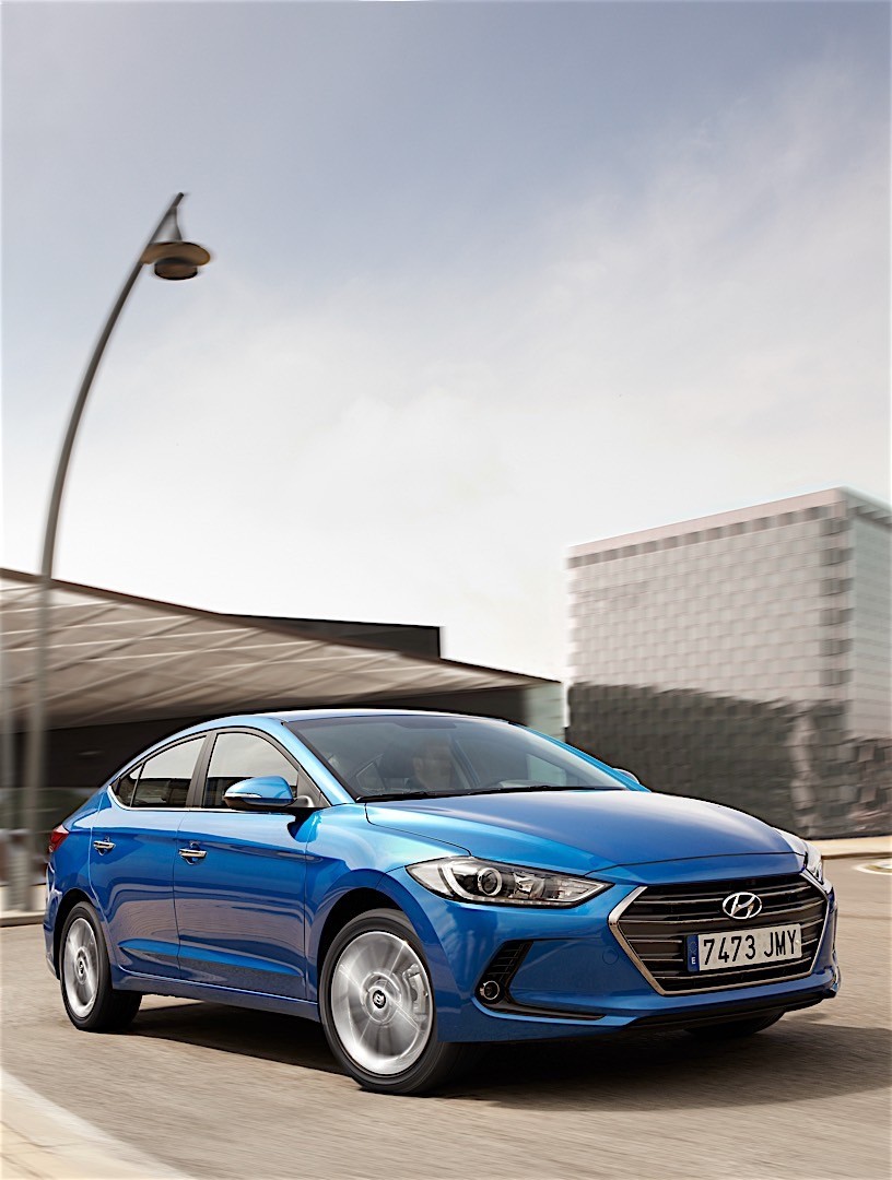 Hyundai Elantra Sedan photo 44