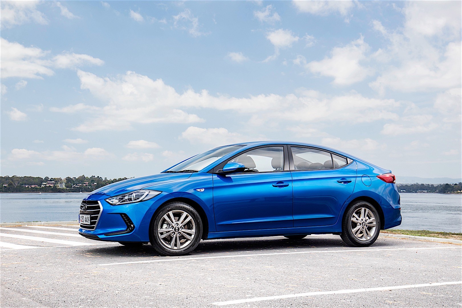 Hyundai Elantra Sedan photo 49