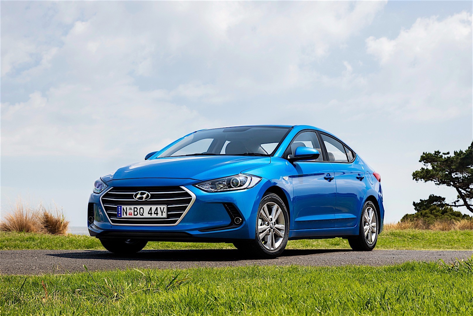 Hyundai Elantra Sedan photo 55