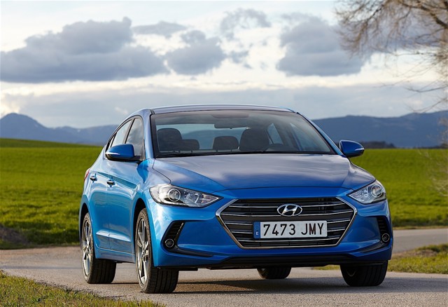 Hyundai Elantra Sedan photo 56