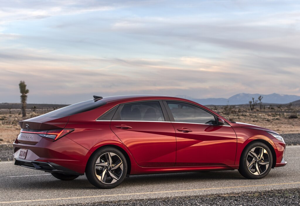 Hyundai Elantra Sedan photo 10