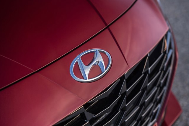 Hyundai Elantra Sedan photo 15