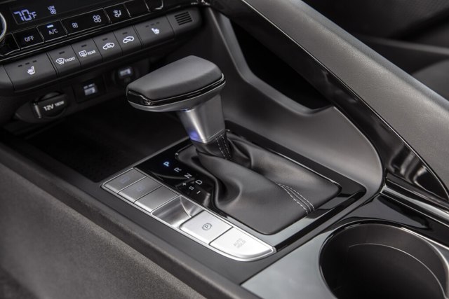 Hyundai Elantra Sedan photo 44