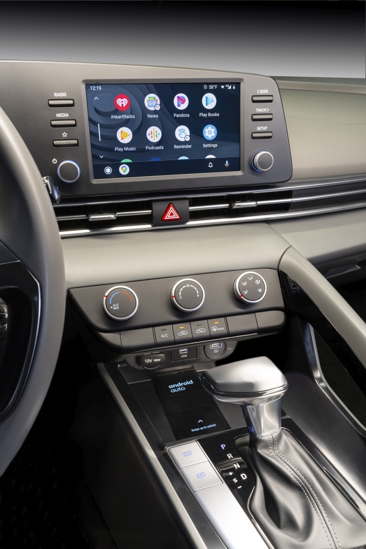 Hyundai Elantra Sedan photo 61