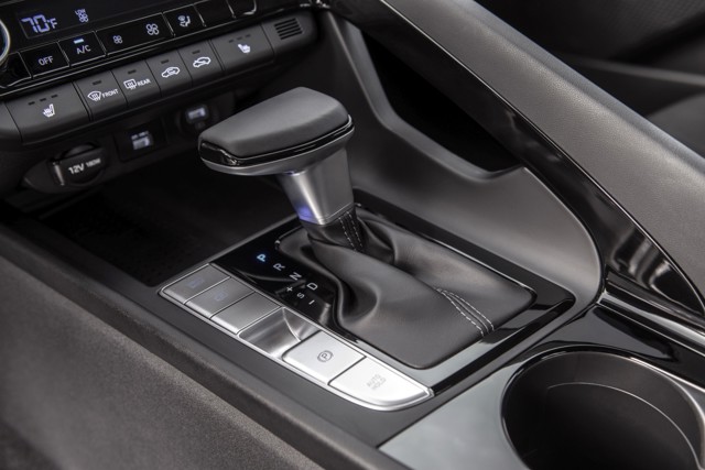 Hyundai Elantra Sedan photo 65