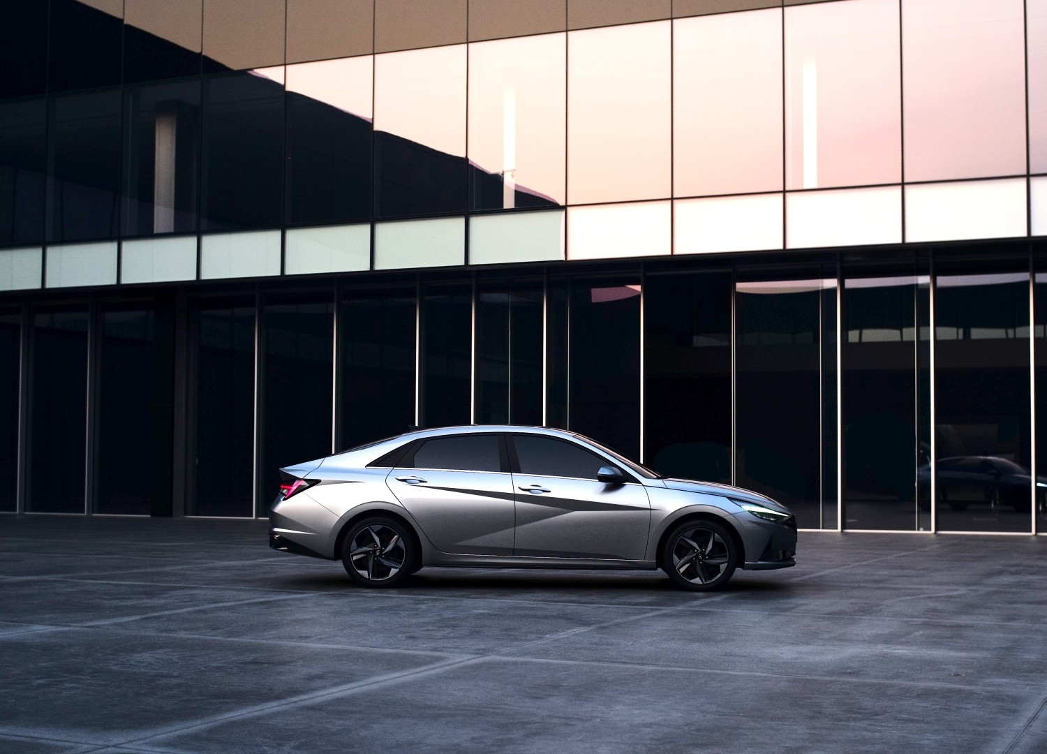 Hyundai Elantra Sedan photo 29