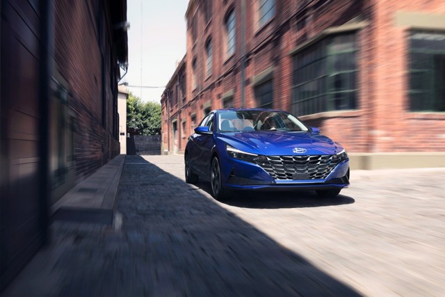 Hyundai Elantra Sedan photo 30