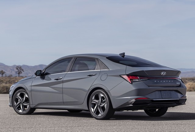 Hyundai Elantra Sedan photo 41