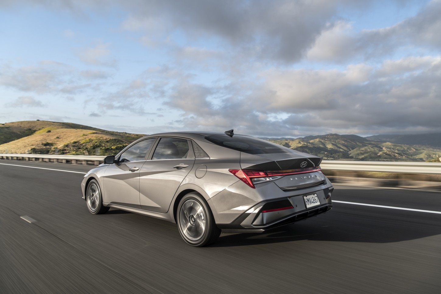 Hyundai Elantra Sedan photo 29