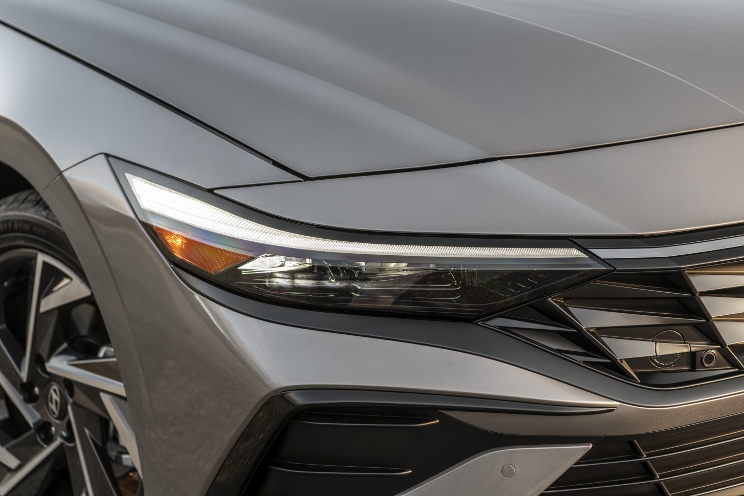 Hyundai Elantra Sedan photo 36