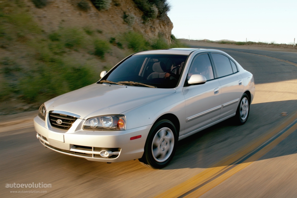 Hyundai Elantra Sedan photo 2
