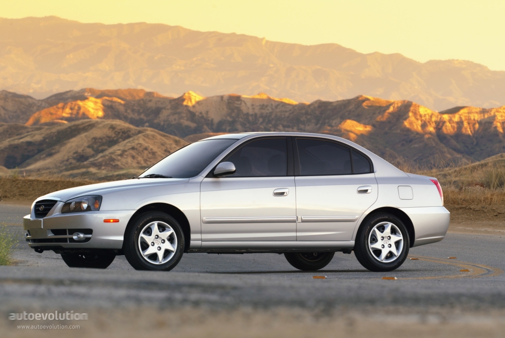 Hyundai Elantra Sedan photo 4