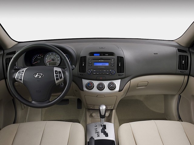 Hyundai Elantra Sedan photo 45