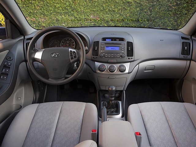 Hyundai Elantra Sedan photo 48