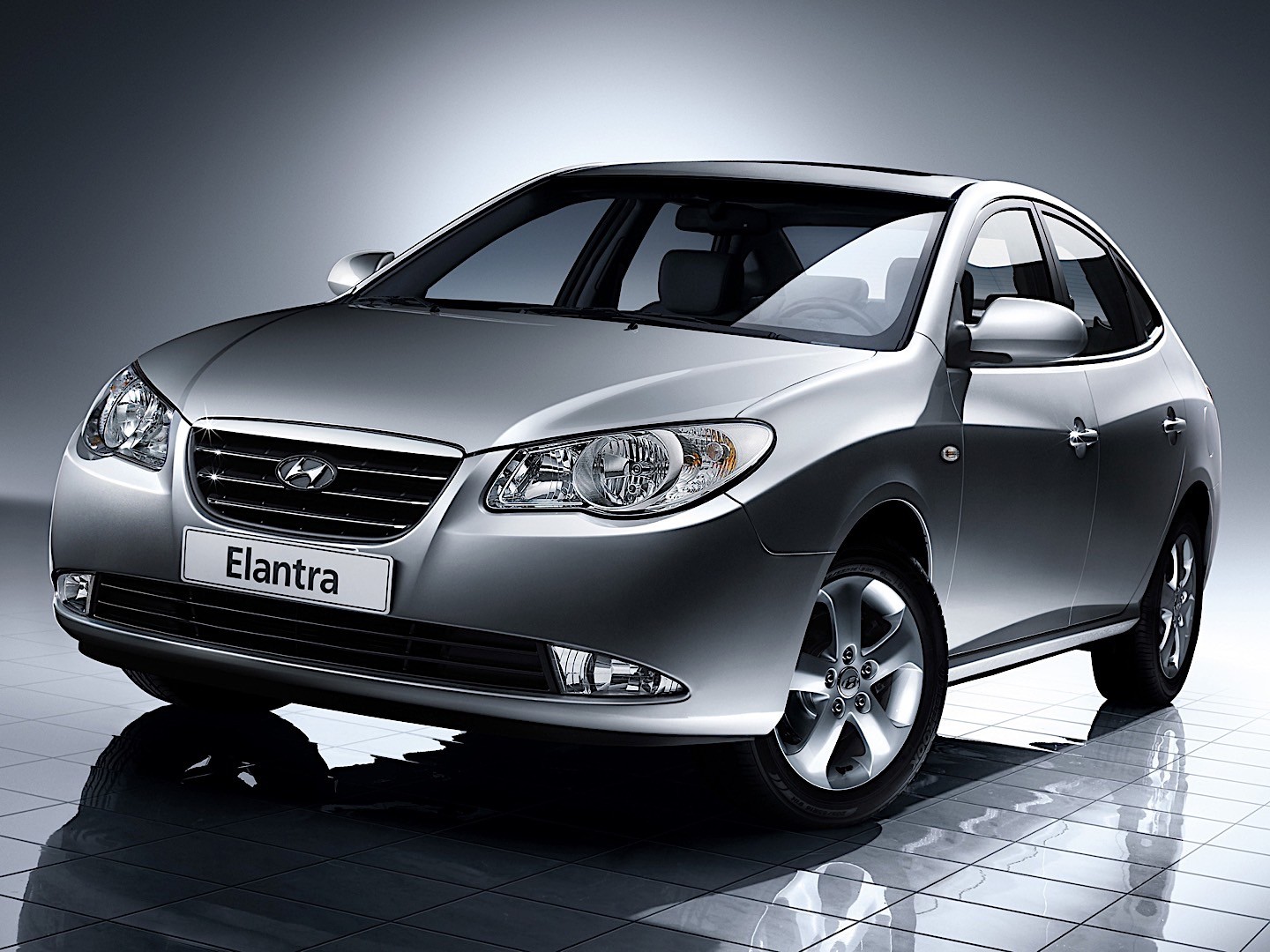 Hyundai Elantra Sedan photo 5