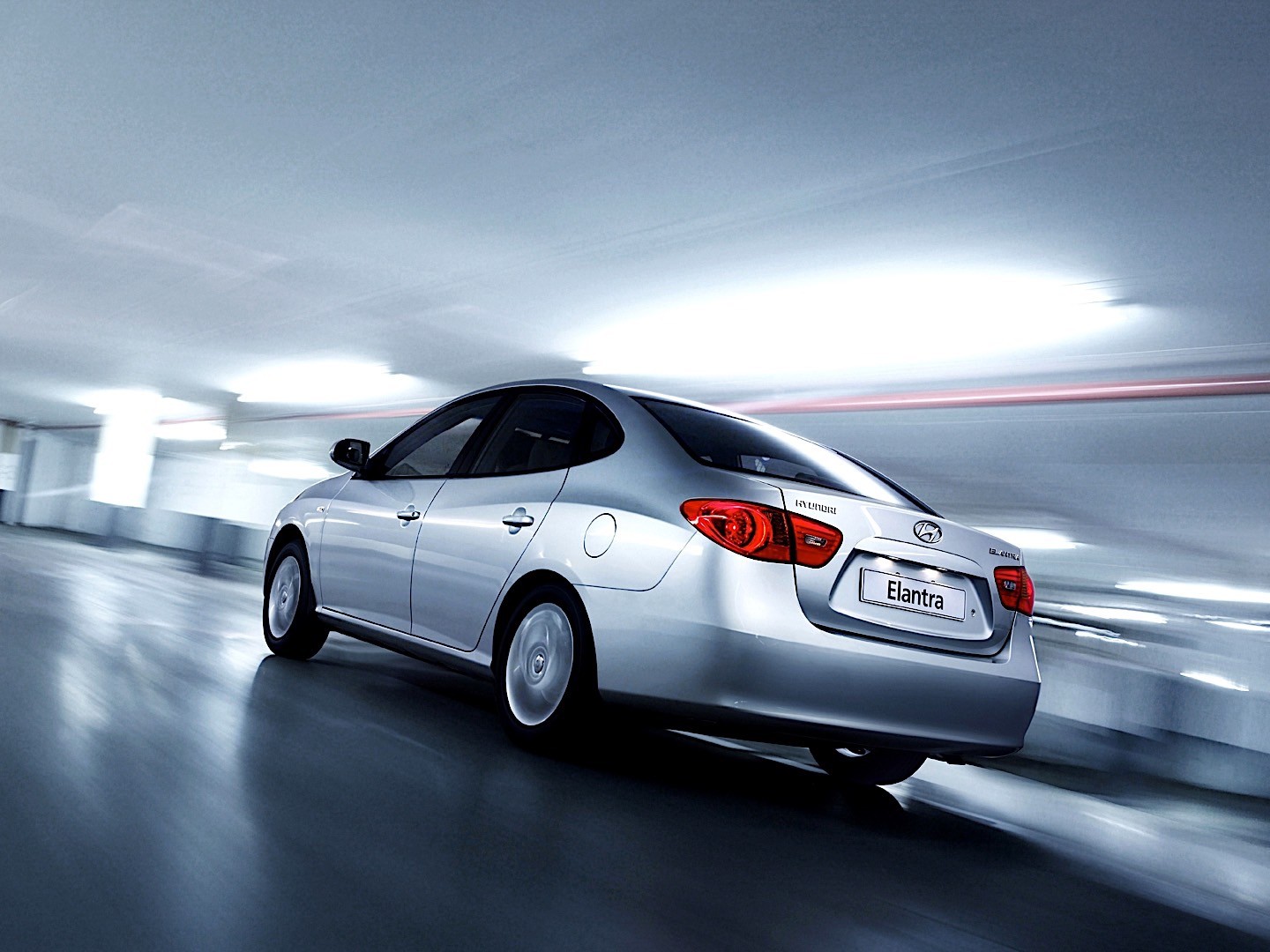 Hyundai Elantra Sedan photo 13