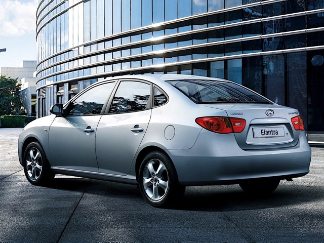 Hyundai Elantra Sedan photo 14