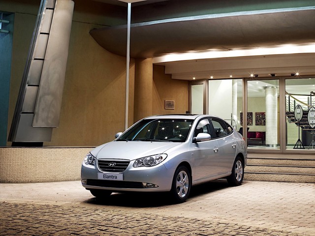 Hyundai Elantra Sedan photo 15