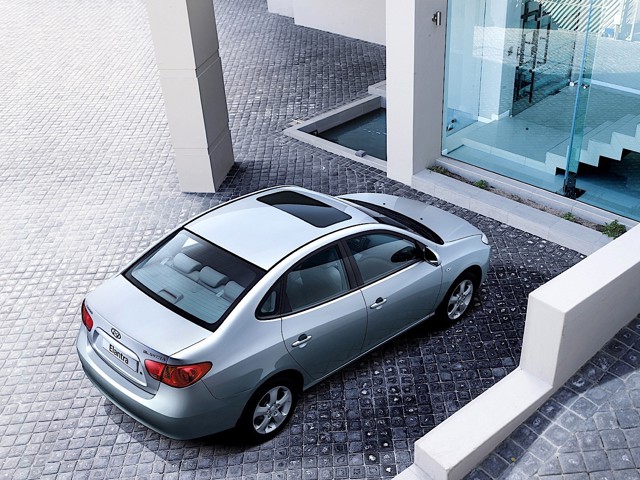 Hyundai Elantra Sedan photo 18