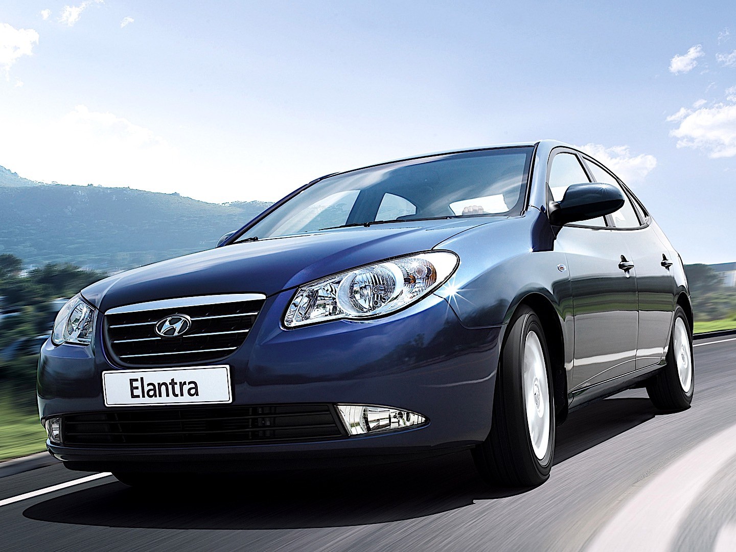 Hyundai Elantra Sedan photo 20