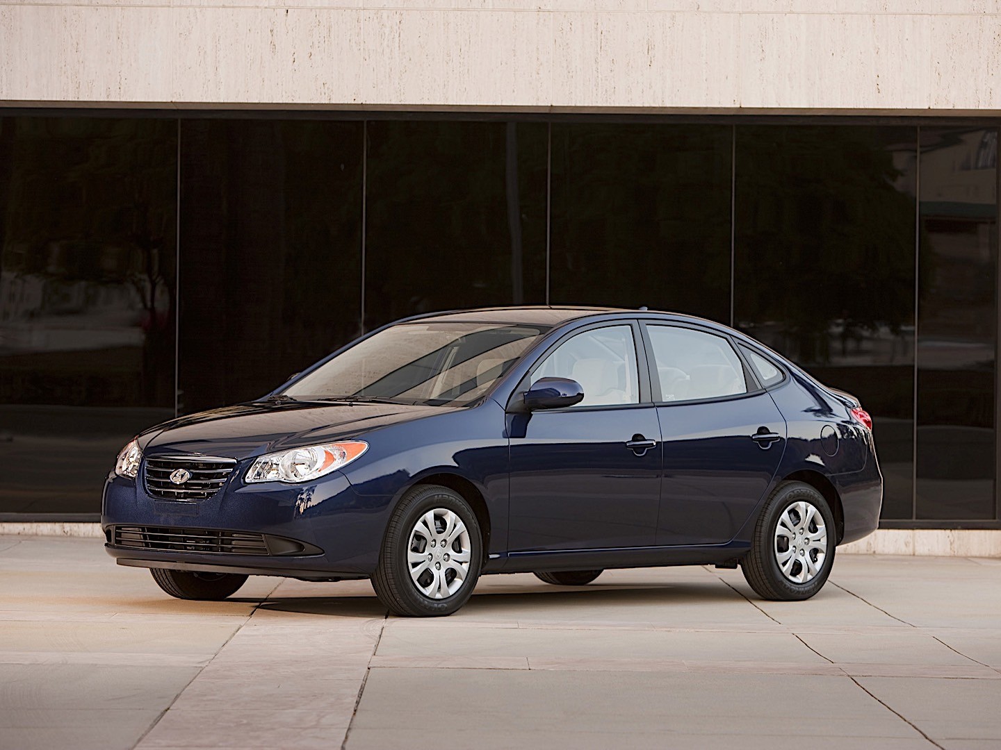 Hyundai Elantra Sedan photo 27