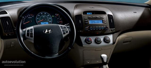 Hyundai Elantra Sedan photo 37