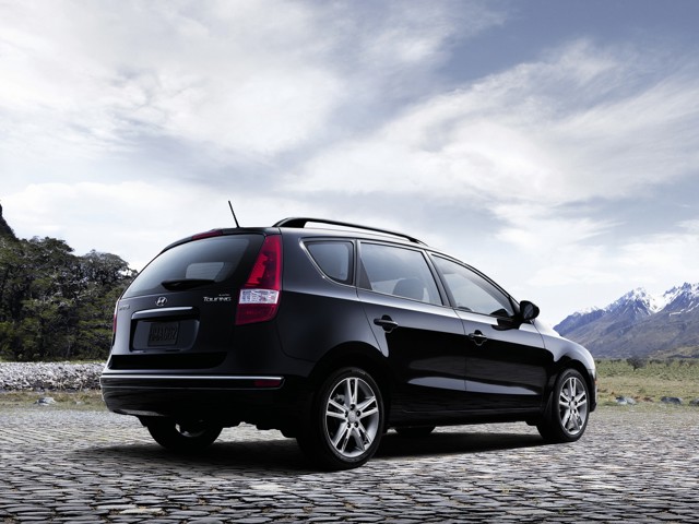 Hyundai Elantra Touring photo 7