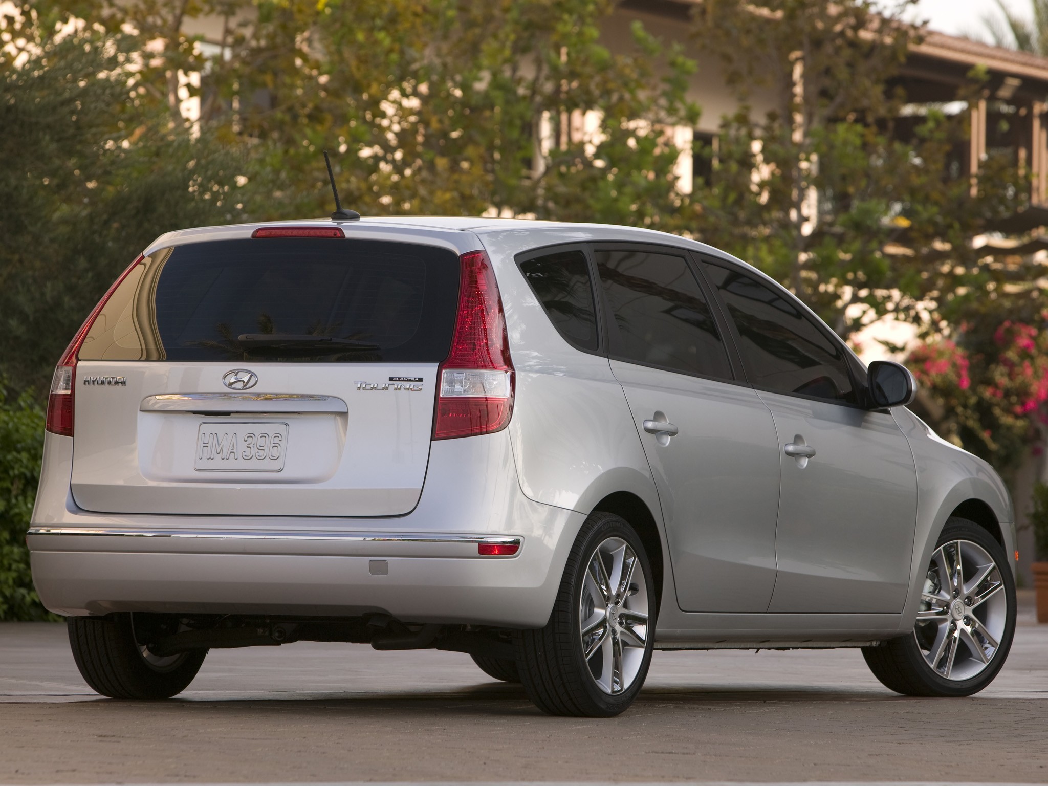 Hyundai Elantra Touring photo 9