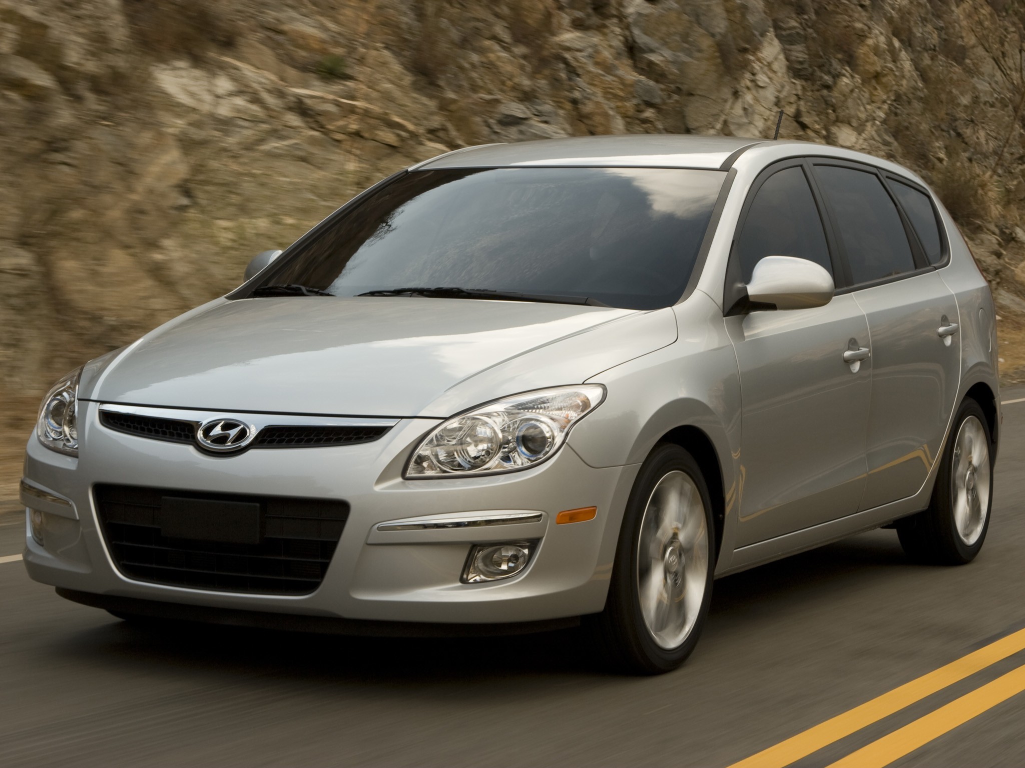 Hyundai Elantra Touring photo 10