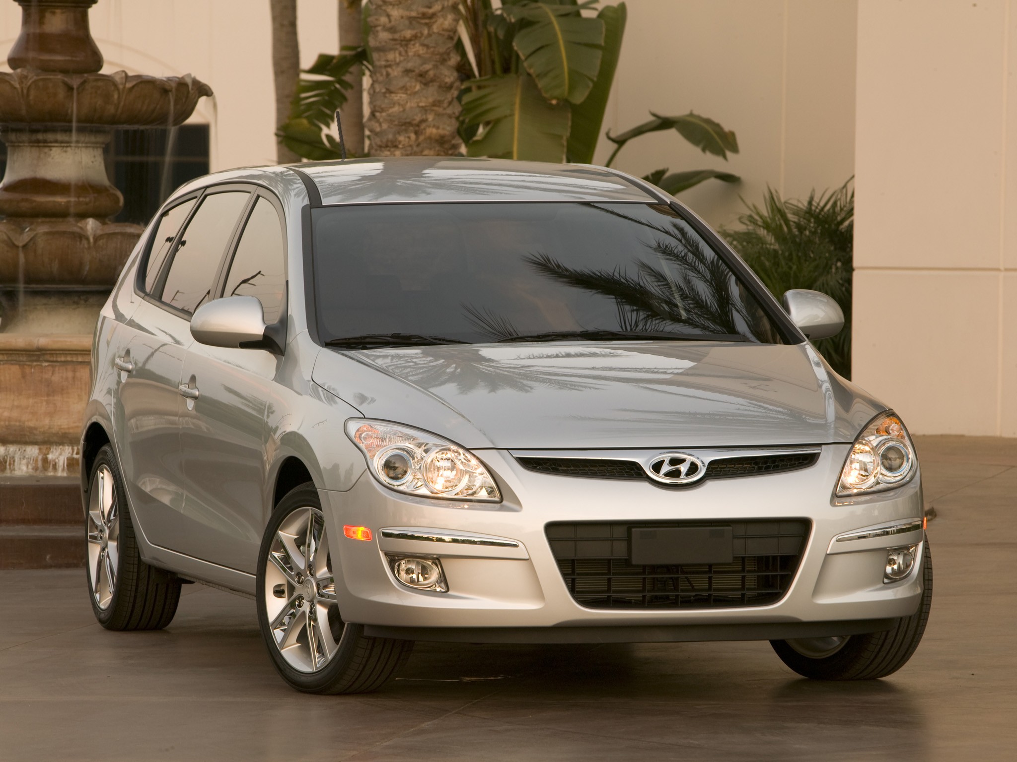 Hyundai Elantra Touring photo 12