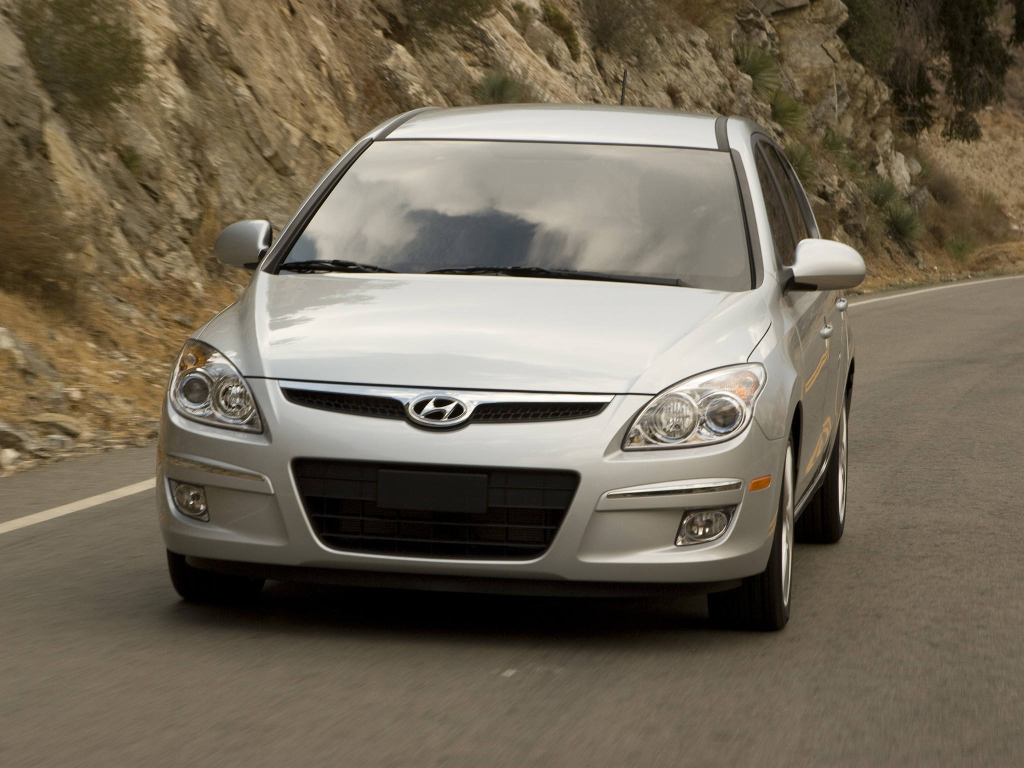 Hyundai Elantra Touring photo 15
