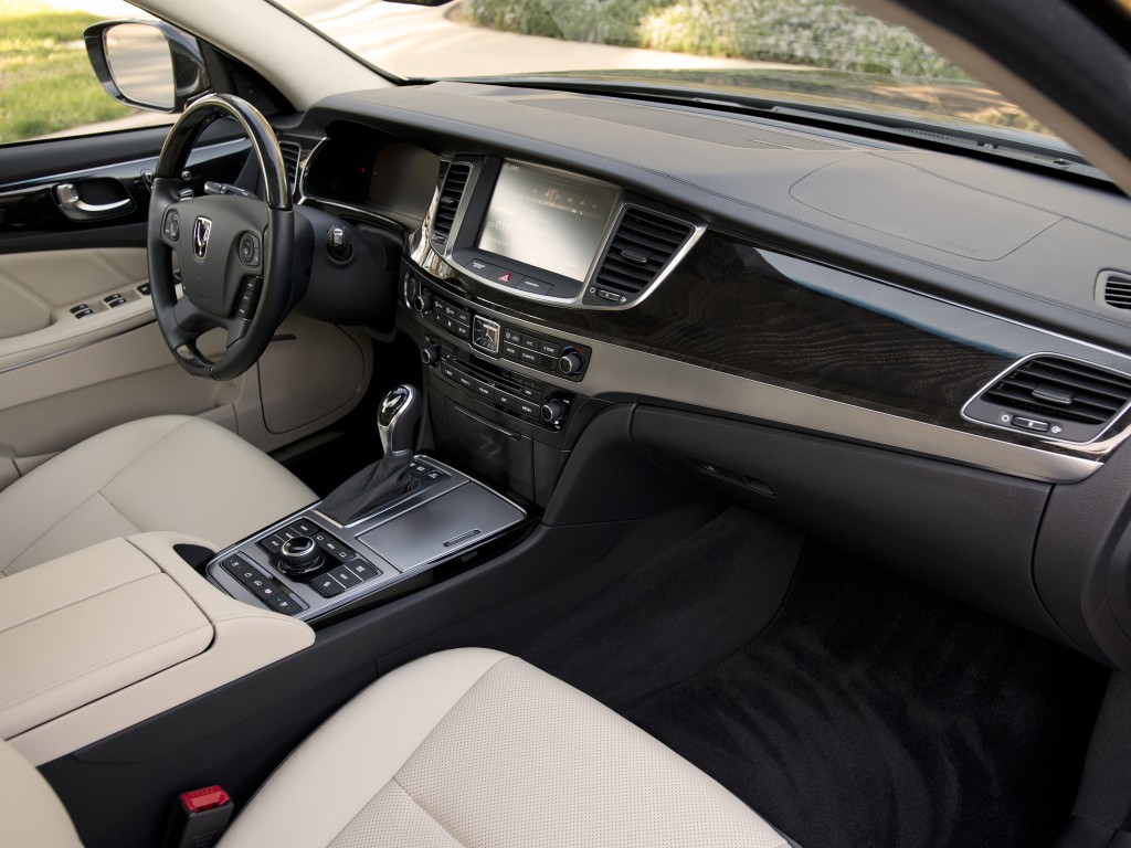 Hyundai Equus photo 10