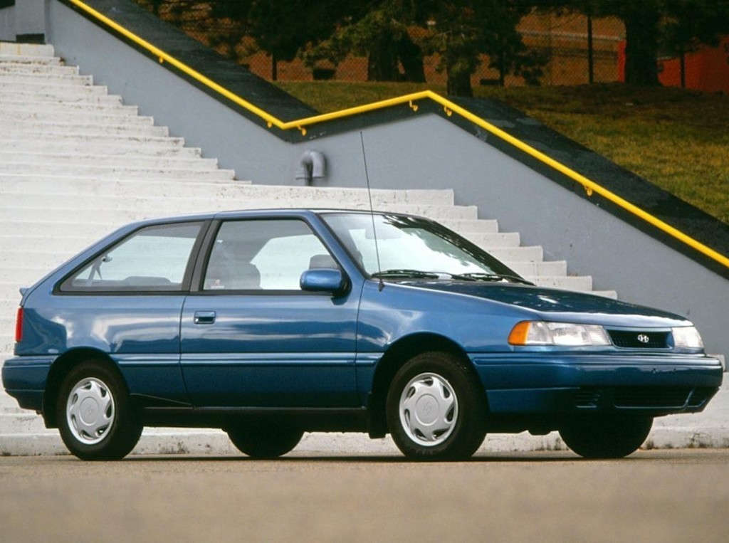 Hyundai Excel 3 Doors photo 10