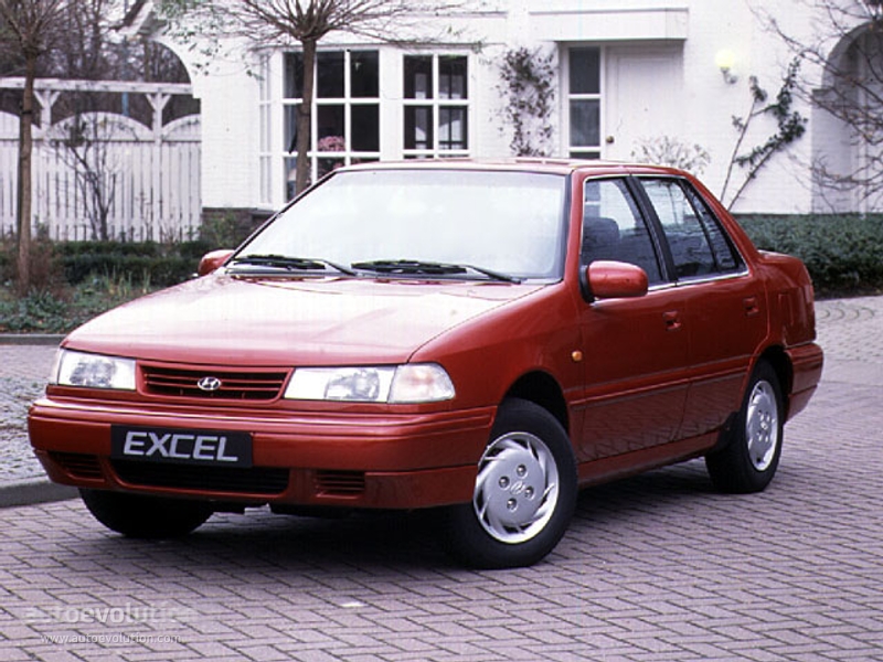 HYUNDAI Excel Sedan
