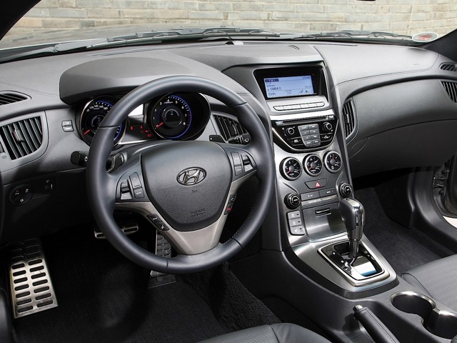 Hyundai Genesis Coupe photo 32