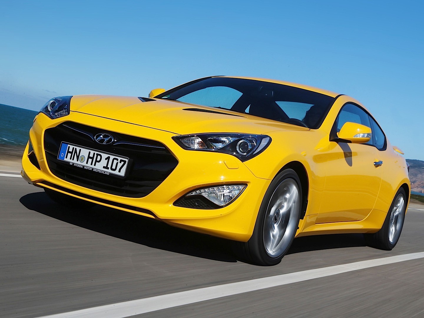 Hyundai Genesis Coupe photo 9