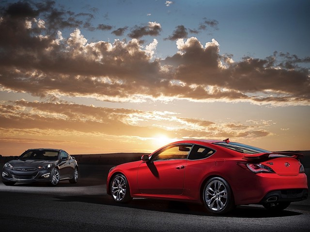 Hyundai Genesis Coupe photo 11