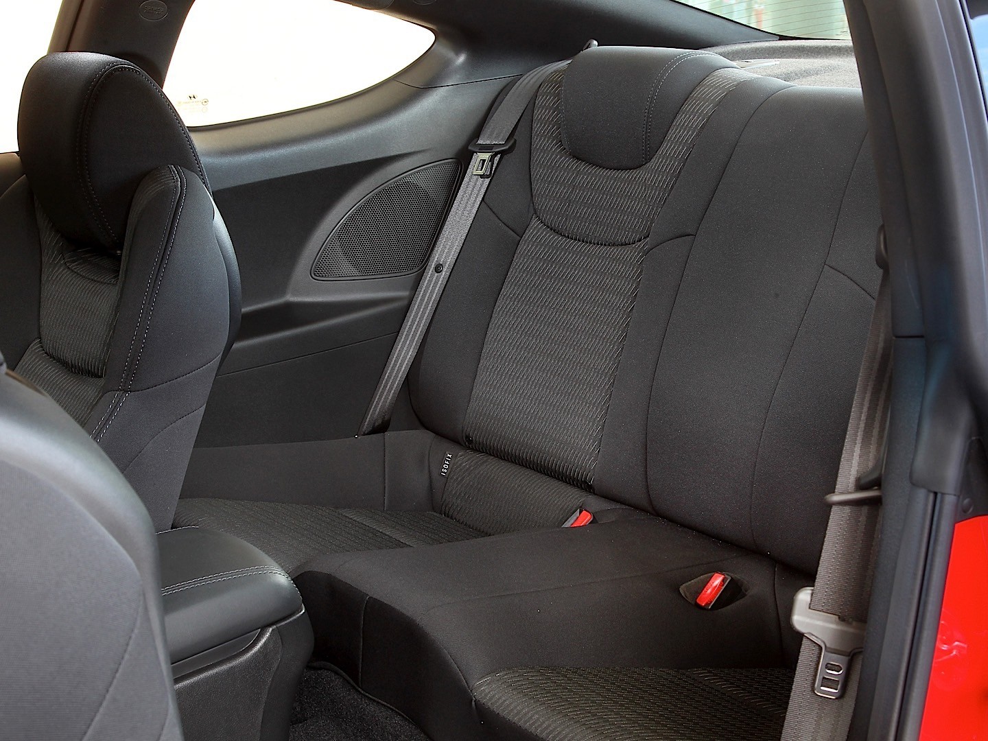 Hyundai Genesis Coupe photo 33