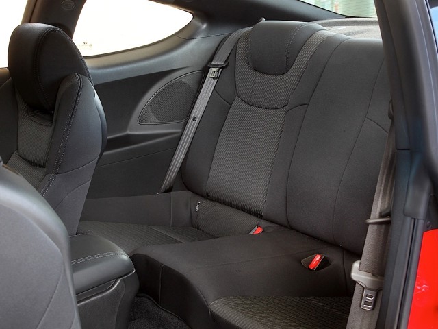 Hyundai Genesis Coupe photo 33