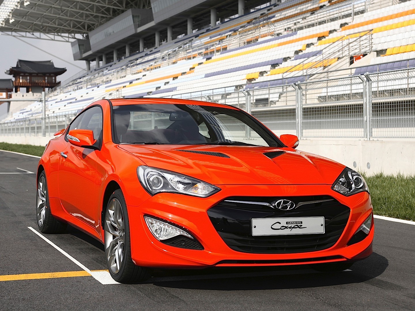 Hyundai Genesis Coupe photo 19