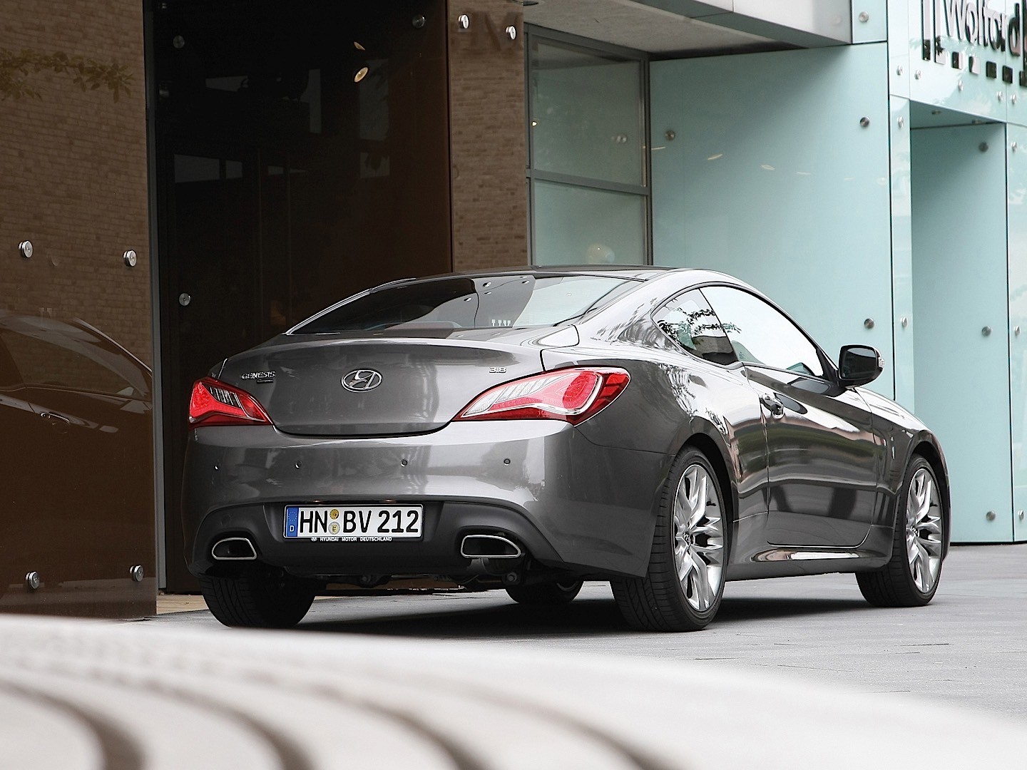 Hyundai Genesis Coupe photo 21